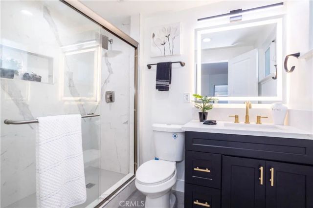 11722 Hayvenhurst, Granada Hills, CA 91344