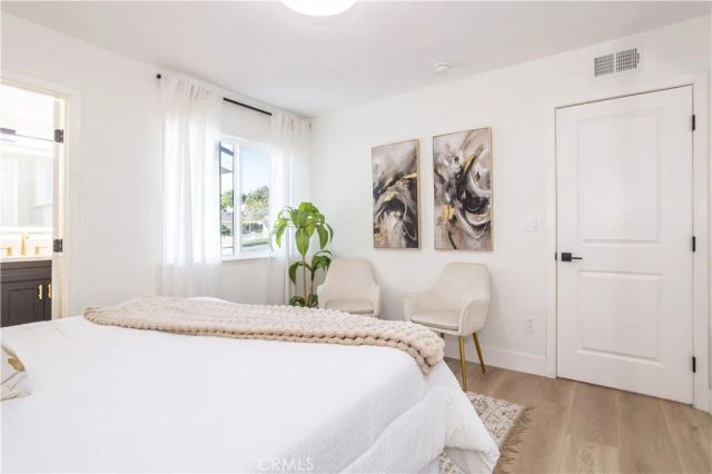 11722 Hayvenhurst, Granada Hills, CA 91344