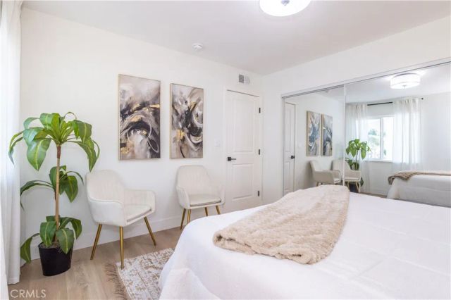 11722 Hayvenhurst, Granada Hills, CA 91344