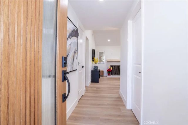 11722 Hayvenhurst, Granada Hills, CA 91344