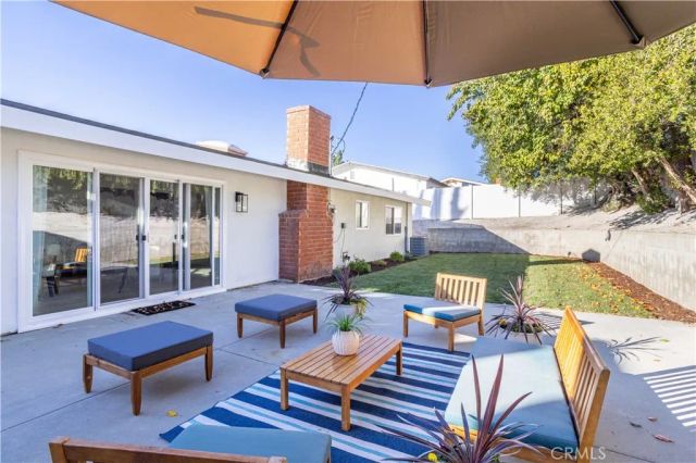 11722 Hayvenhurst, Granada Hills, CA 91344