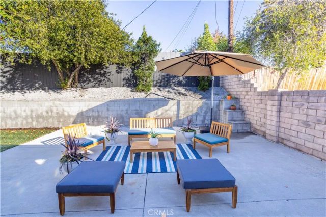 11722 Hayvenhurst, Granada Hills, CA 91344