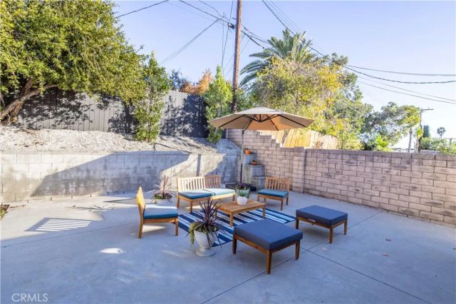 11722 Hayvenhurst, Granada Hills, CA 91344