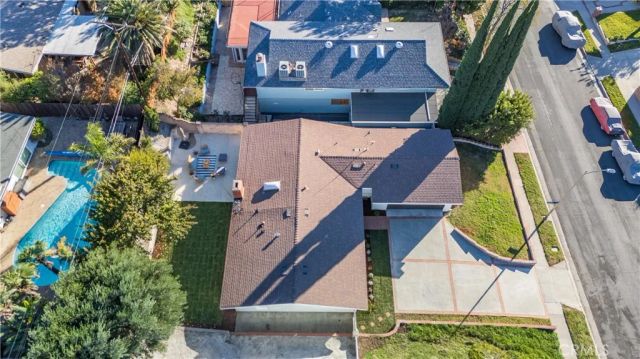 11722 Hayvenhurst, Granada Hills, CA 91344