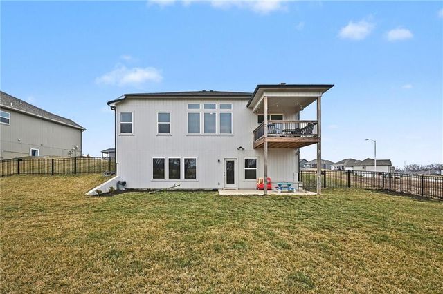 12203 N Virginia Avenue, Kansas City, MO 64165