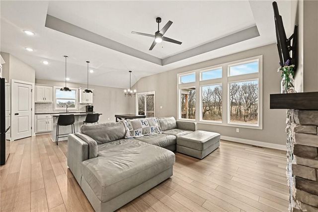 12203 N Virginia Avenue, Kansas City, MO 64165