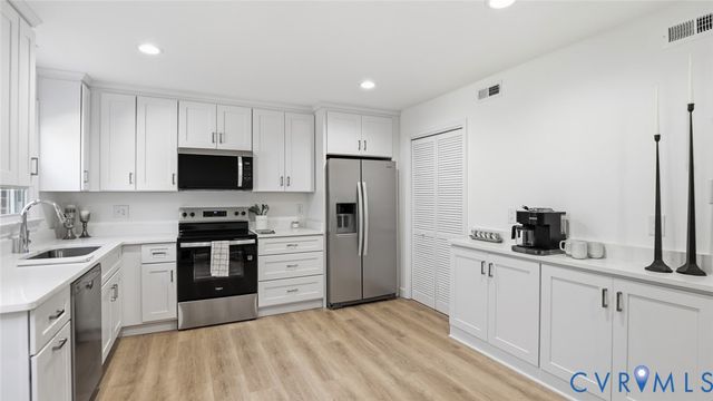 2197 Kingsbrook Dr, Henrico, VA 23238