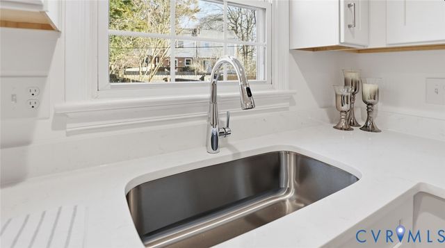 2197 Kingsbrook Dr, Henrico, VA 23238