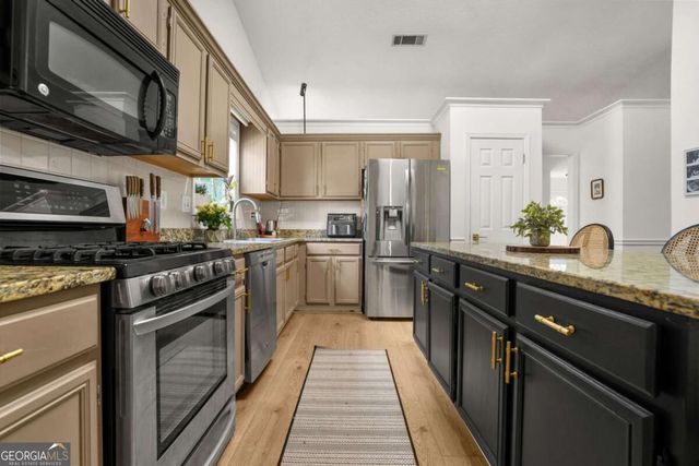 255 Paris Drive, Lawrenceville, GA 30043