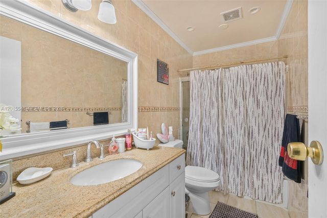 1041 NW 196th Ter 0, Miami Gardens, FL 33169