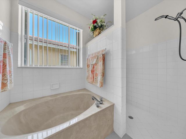 6029 NW 74th Street, Parkland, FL 33067
