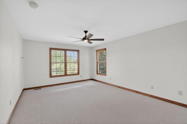 3872 Whispering Creek Lane, Delaware, OH 43015