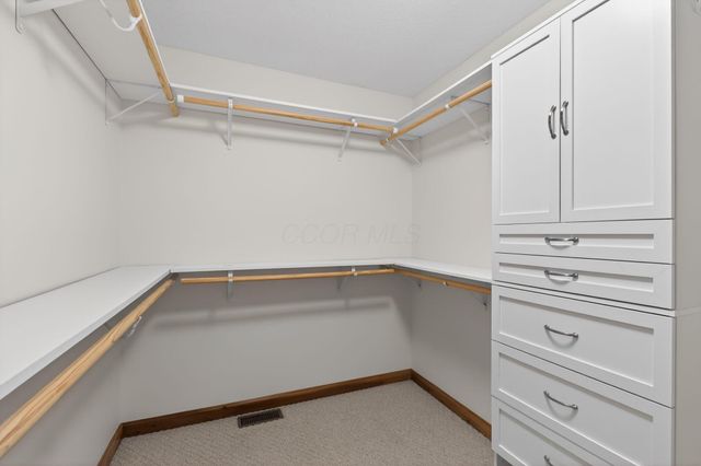 3872 Whispering Creek Lane, Delaware, OH 43015