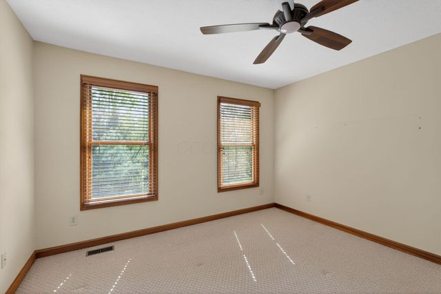 3872 Whispering Creek Lane, Delaware, OH 43015