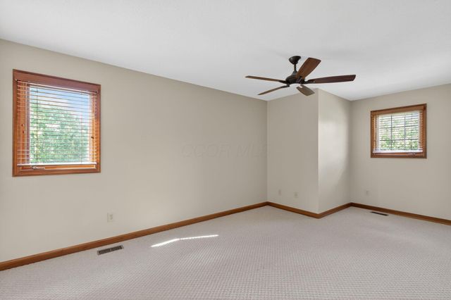 3872 Whispering Creek Lane, Delaware, OH 43015