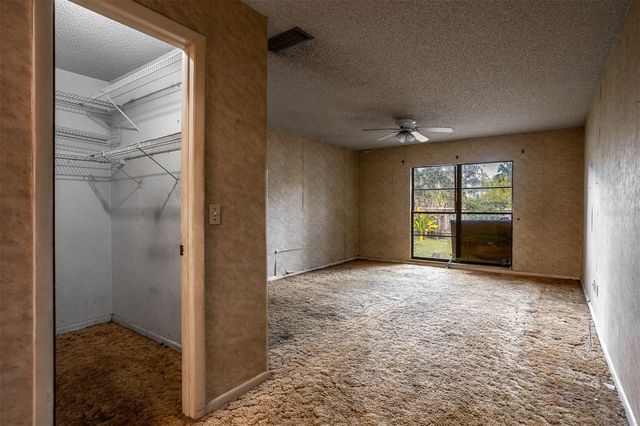 14841 OAK VINE DRIVE, Lutz, FL 33559