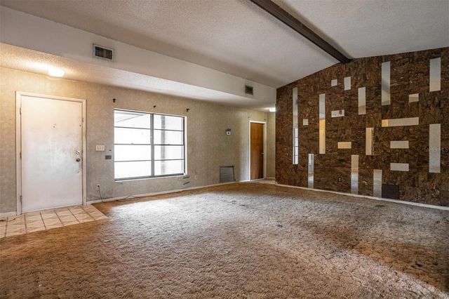 14841 OAK VINE DRIVE, Lutz, FL 33559