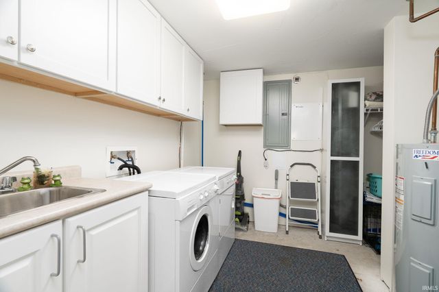 3743 N West Shafer Drive, Monticello, IN 47960