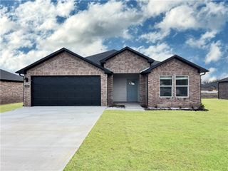 481 Maya Street, Prairie Grove, AR 72753