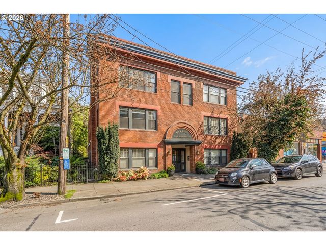 2076 Nw JOHNSON St 103, Portland, OR 97209