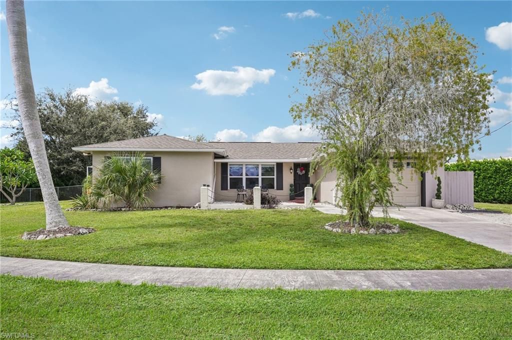 498 Echo CIR, Marco Island, FL 34145