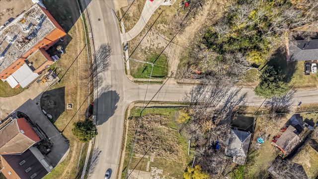 2143 E Ann Arbor, Dallas, TX 75216