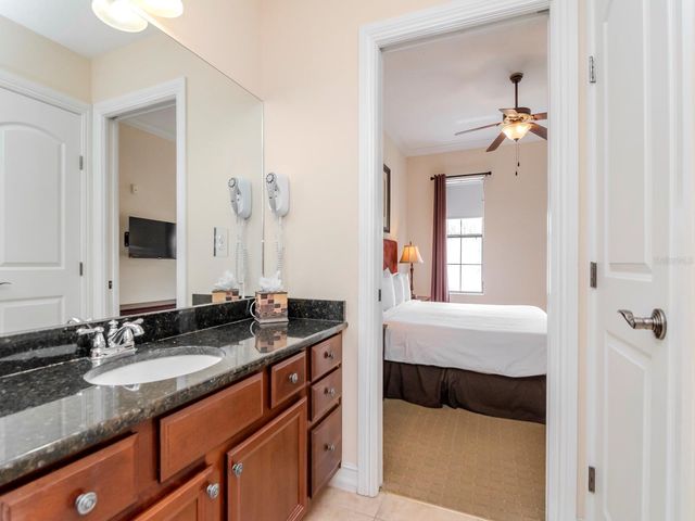 13941 CLUBHOUSE DRIVE 102, Tampa, FL 33618