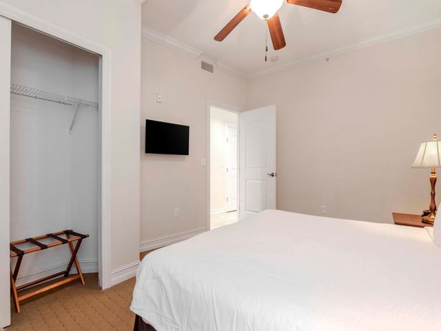 13941 CLUBHOUSE DRIVE 102, Tampa, FL 33618