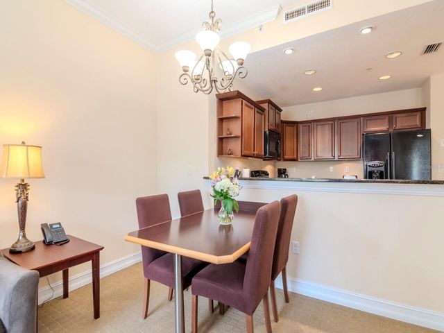 13941 CLUBHOUSE DRIVE 102, Tampa, FL 33618