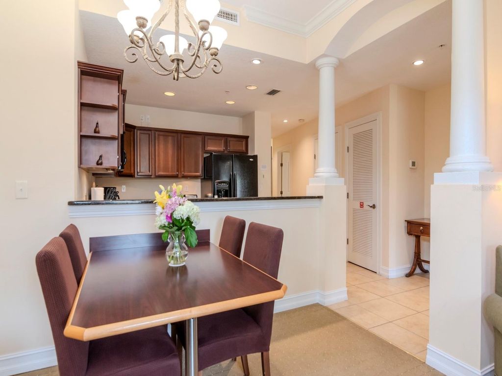 Image 15 of property listing at 13941 CLUBHOUSE DRIVE 102, Tampa, FL 33618