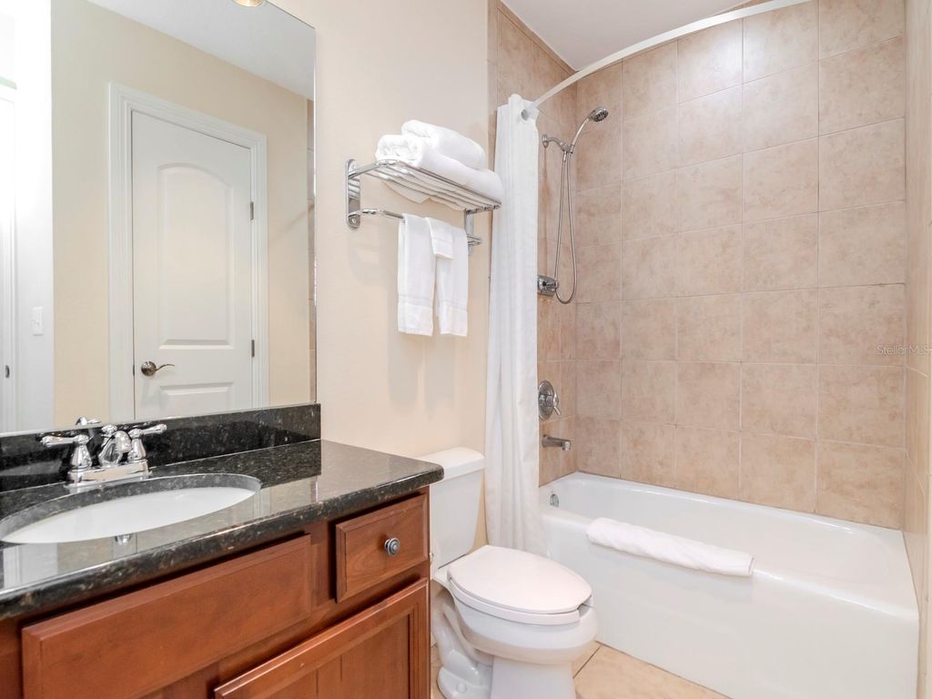 Image 25 of property listing at 13941 CLUBHOUSE DRIVE 102, Tampa, FL 33618