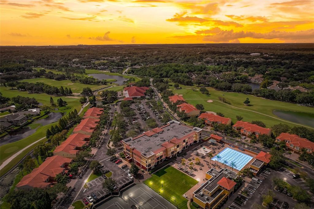 Image 59 of property listing at 13941 CLUBHOUSE DRIVE 102, Tampa, FL 33618