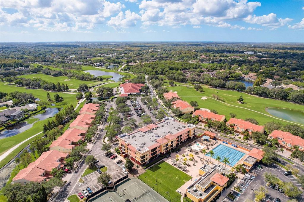 Image 62 of property listing at 13941 CLUBHOUSE DRIVE 102, Tampa, FL 33618