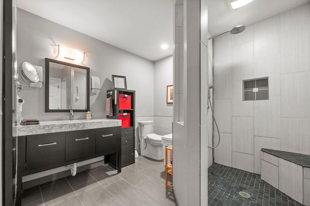 6884 Stonewood Court, Eden Prairie, MN 55346