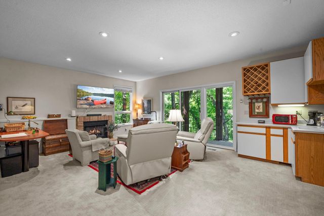 6884 Stonewood Court, Eden Prairie, MN 55346