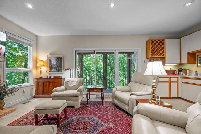 6884 Stonewood Court, Eden Prairie, MN 55346