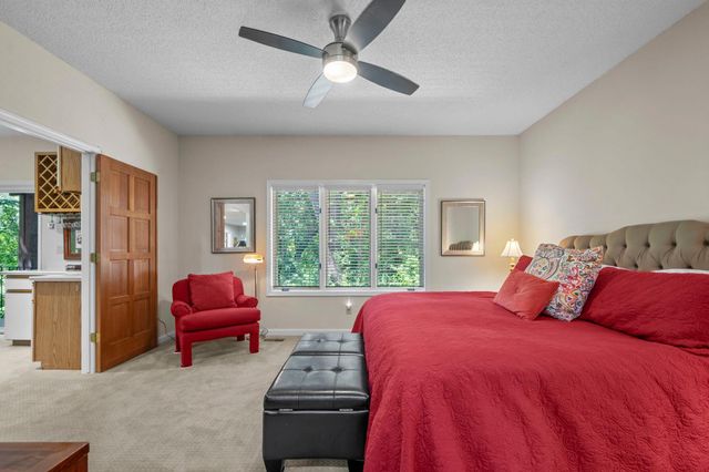 6884 Stonewood Court, Eden Prairie, MN 55346