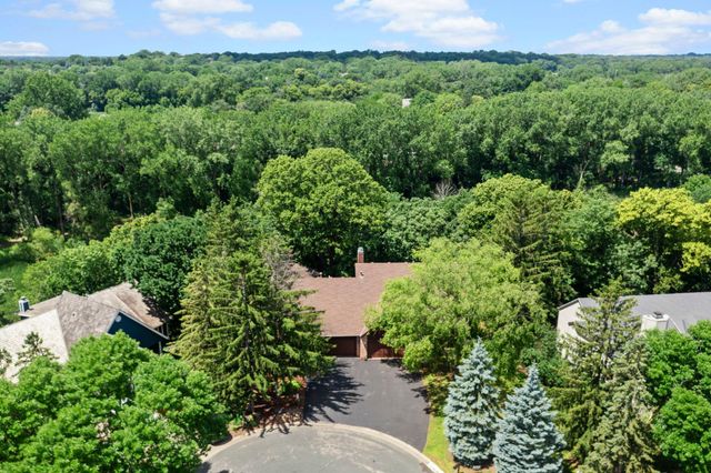 6884 Stonewood Court, Eden Prairie, MN 55346