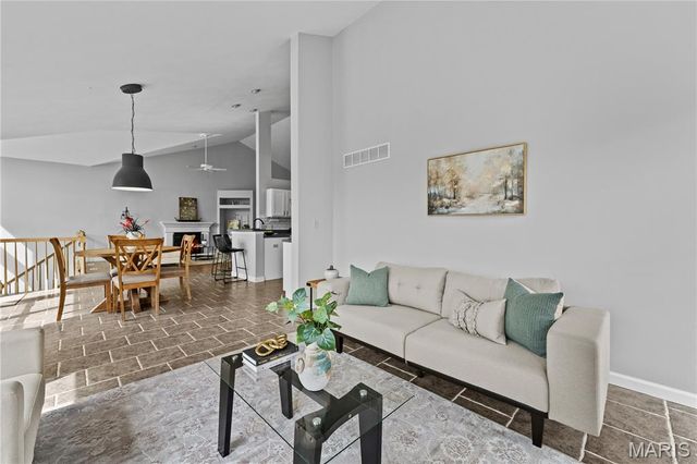 2326 Silver Lake Estates Drive, Pacific, MO 63069