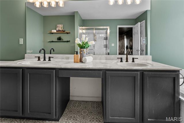 2326 Silver Lake Estates Drive, Pacific, MO 63069