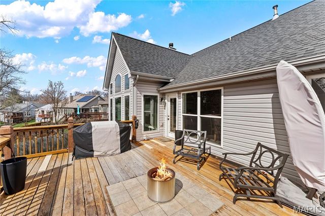 2326 Silver Lake Estates Drive, Pacific, MO 63069