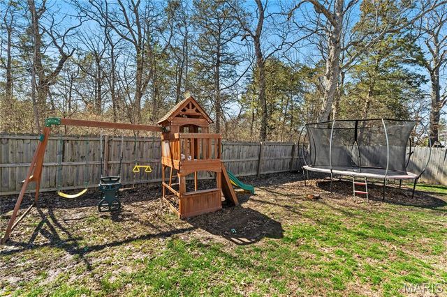 2326 Silver Lake Estates Drive, Pacific, MO 63069