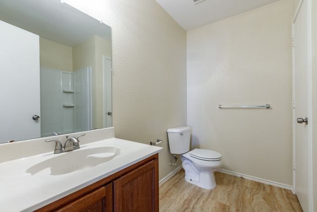 6104 St James Place, Denton, TX 76210