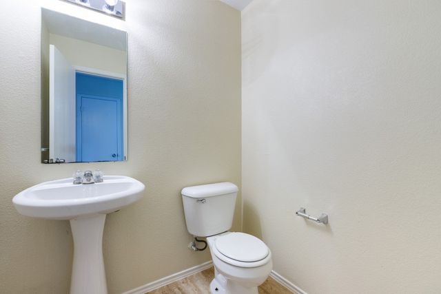 6104 St James Place, Denton, TX 76210