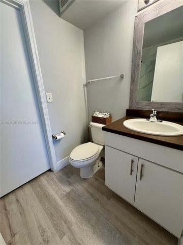 2469 Cordoba Bnd 2469, Weston, FL 33327