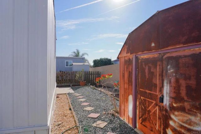 2950 Iris Ave 48, San Diego, CA 92154