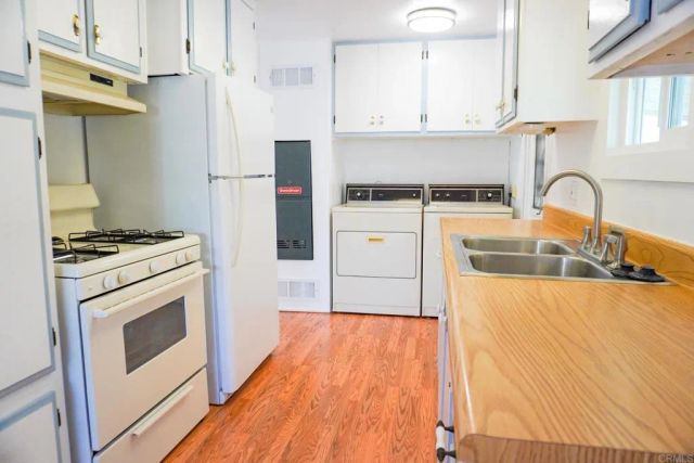 2950 Iris Ave 48, San Diego, CA 92154