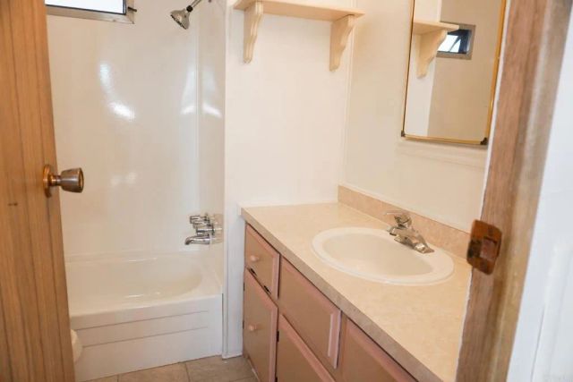 2950 Iris Ave 48, San Diego, CA 92154