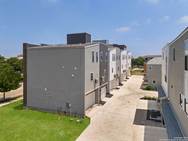 7946 Kennedy Hill, San Antonio, TX 78235