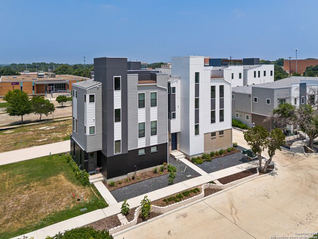 7946 Kennedy Hill, San Antonio, TX 78235